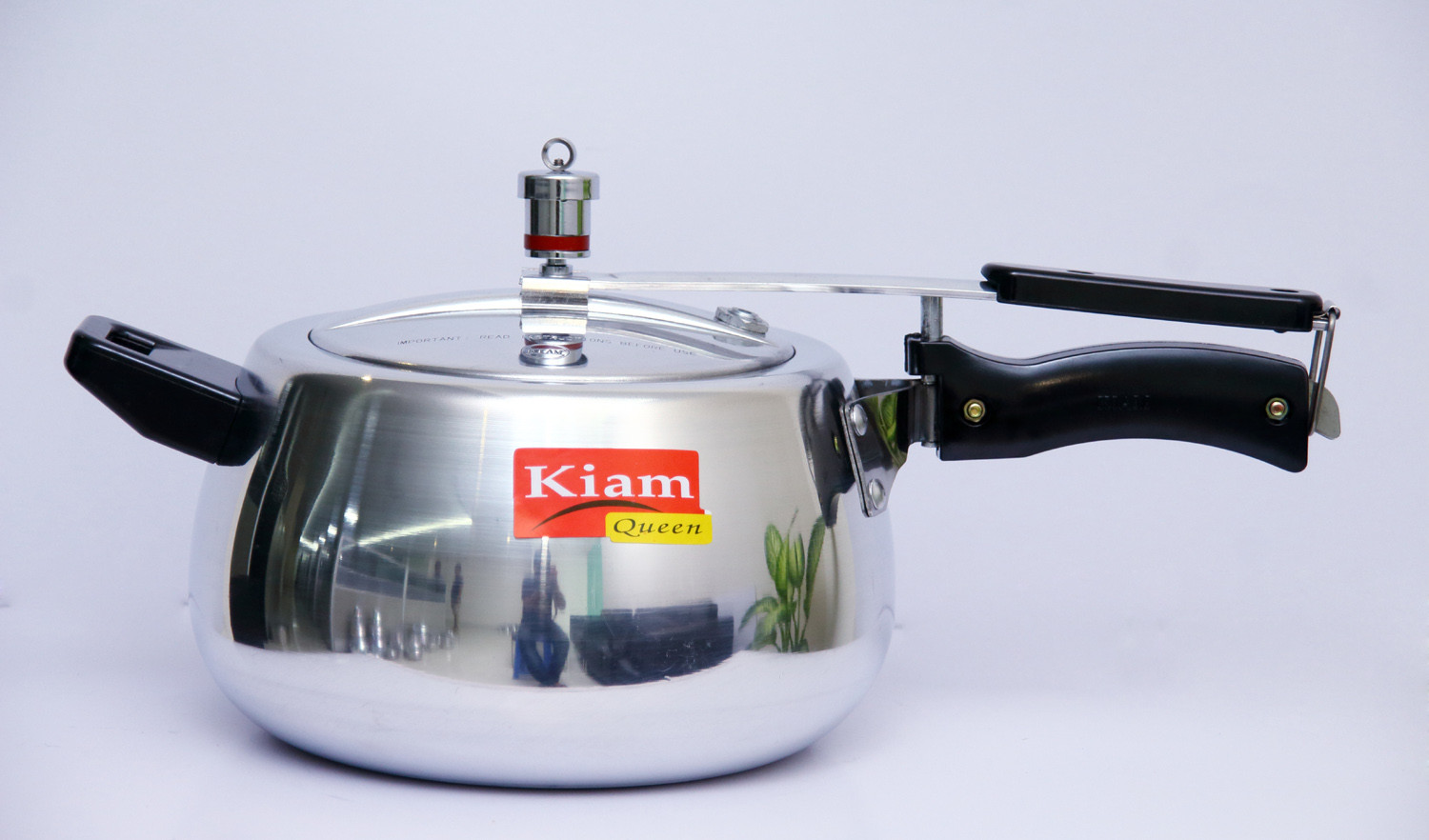 Kiam Queen White Pressure Cooker - Classic